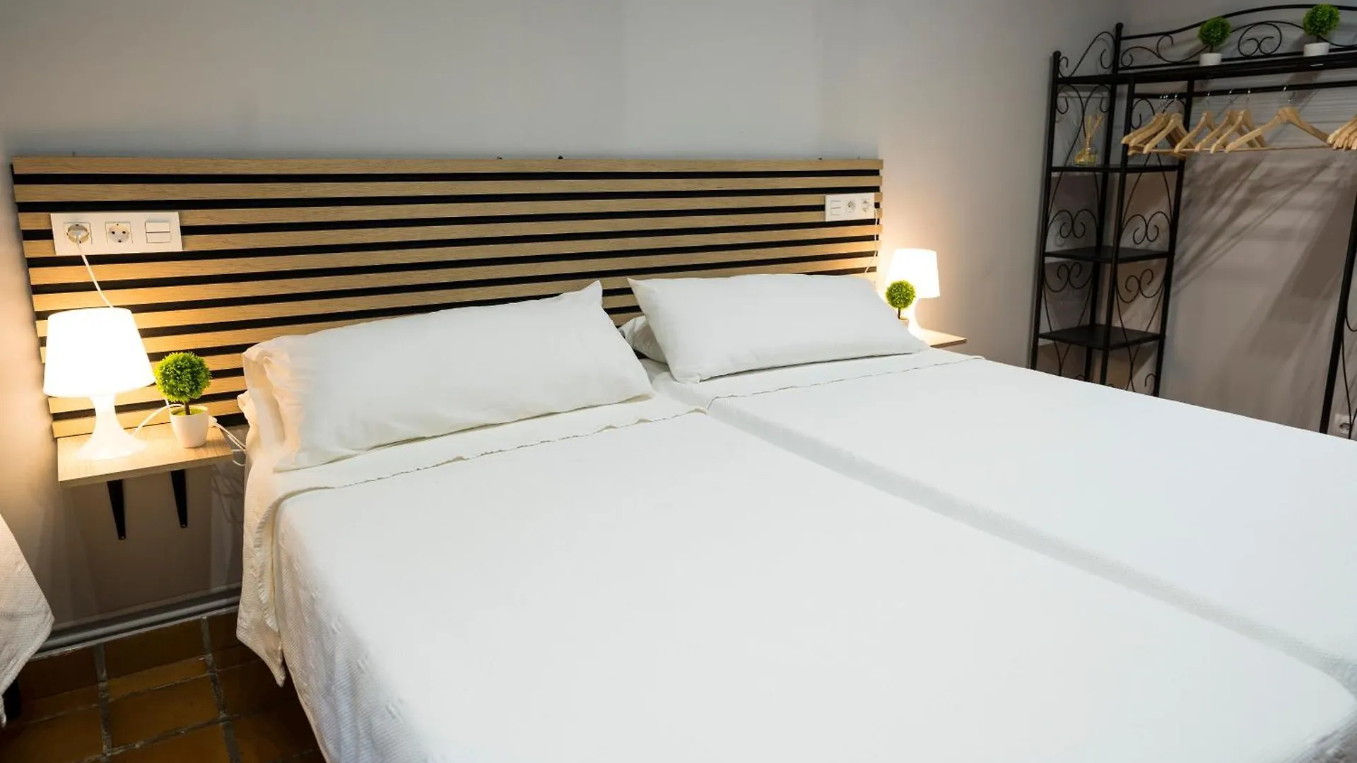 Guest house Paratene Ostatu Habitaciones Erandio