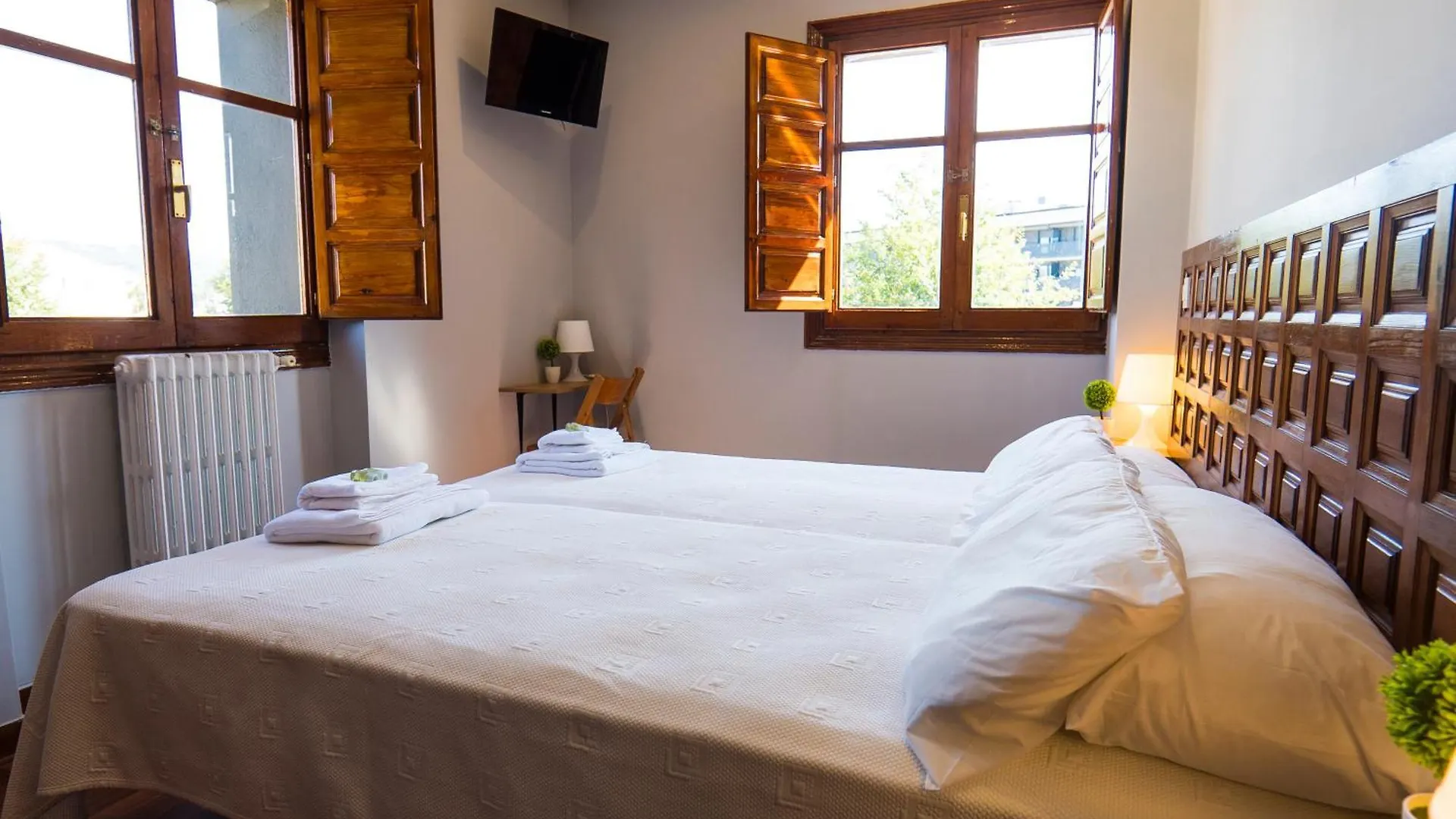 Guest house Paratene Ostatu Habitaciones Erandio Spain
